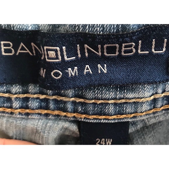 Bandolino blu knee length jean shorts size 24 - Picture 5 of 6